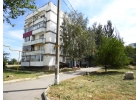 3-х комнатная квартира в Крыму Красногвардейский район п. Янтарное , общ.пл.70 м.кв. , 45 , под ремонт